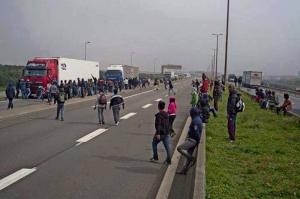Imigranti v Calais